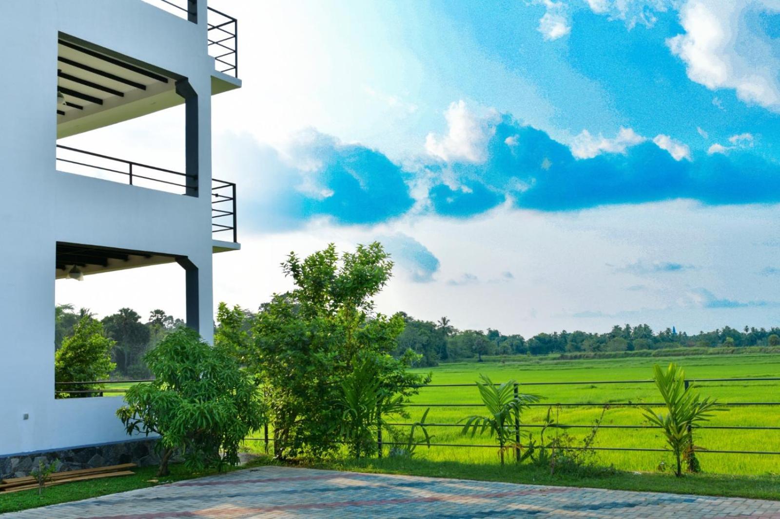 Stupas Vista Hotel Anuradhapura Exterior photo